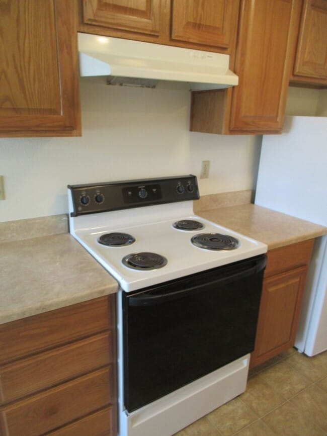 Foto del edificio - Two Bedroom Apt. w/ Washer and Dryer
