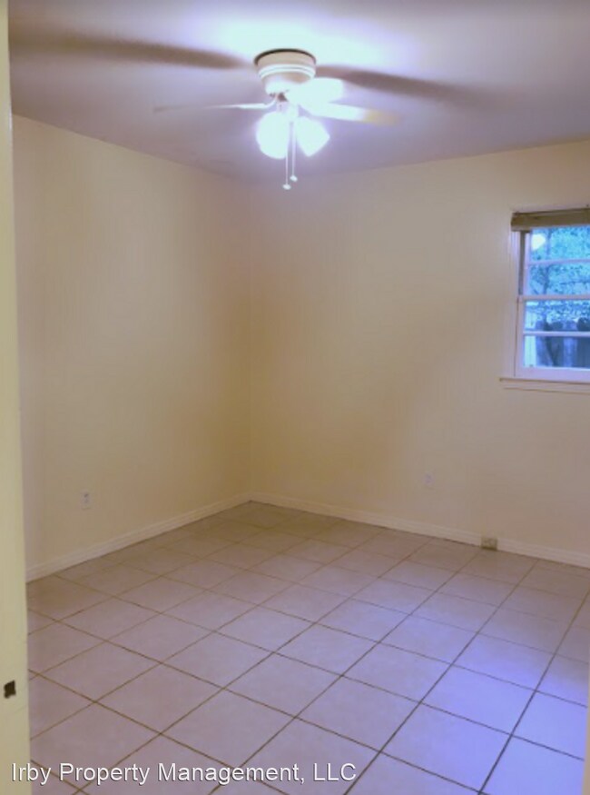 Building Photo - 3 br, 1 bath House - 1102 Anders Drive