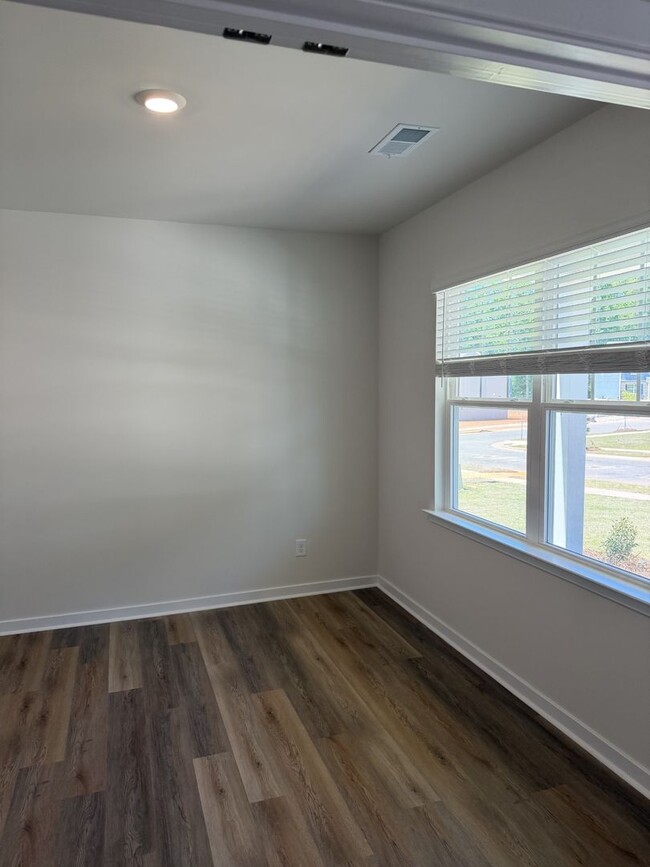 Building Photo - New Construction 5BR/3BA Home in Gastonia!