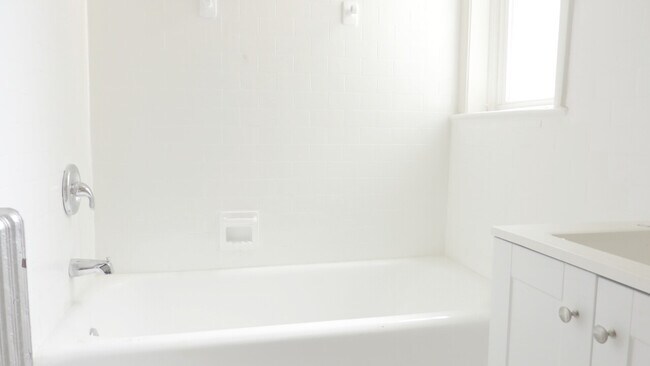 Foto del edificio - Clay Property Mgmt., LLC