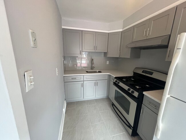 Foto del edificio - 7046 Souder St