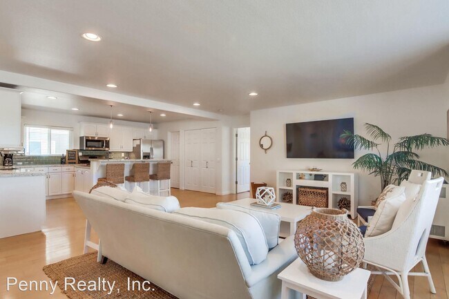 Foto del edificio - 4 br, 3 bath House - 133 Palm Ave