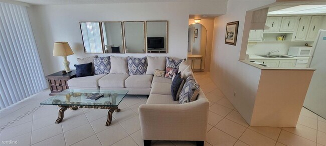 Foto del edificio - 2 br, 2 bath House - 630 Ocean Dr Apt 214