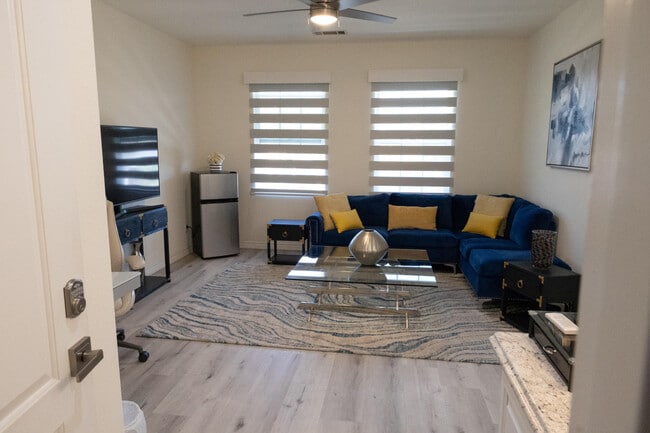 Foto del edificio - 2579 Coyote Ridge Ter