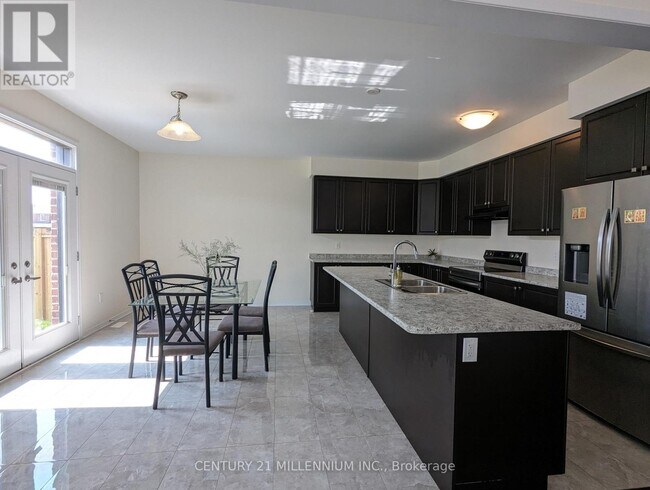 Building Photo - 194 Woolwich St S