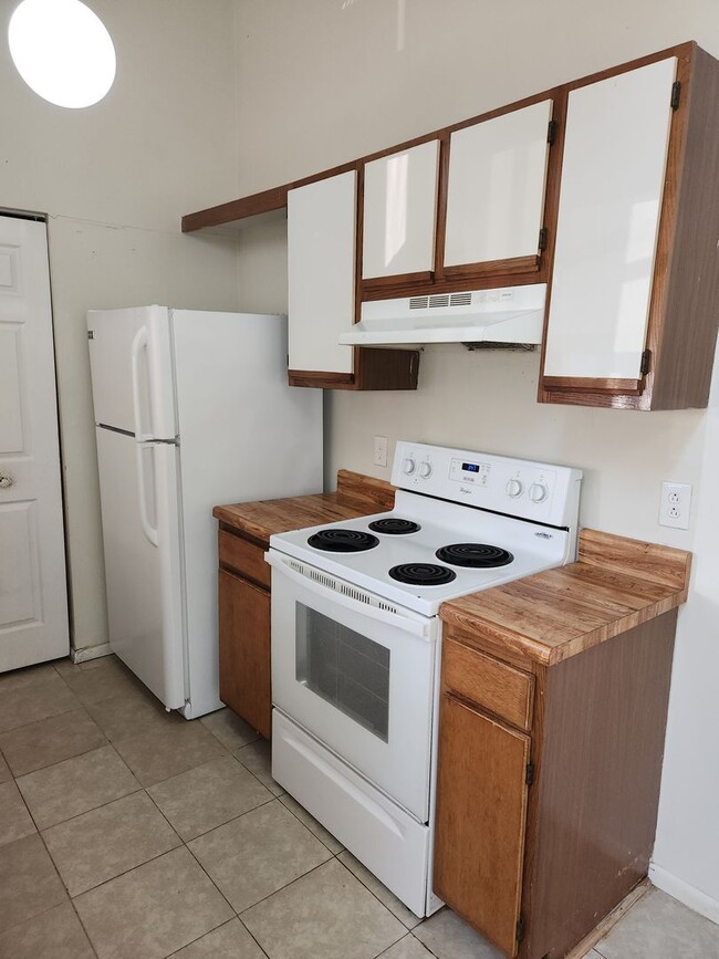 Building Photo - 627 Crows Nest Ct