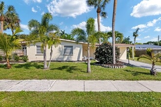 Building Photo - 1561 Maravilla Ave