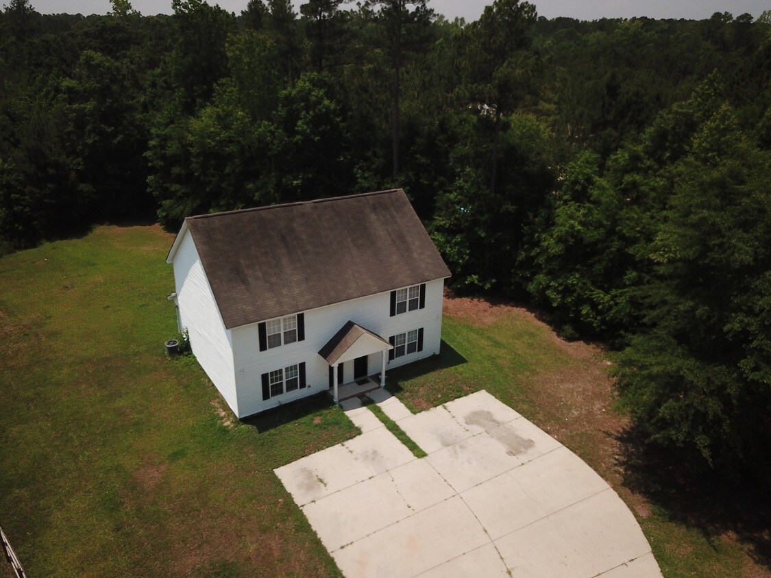 Primary Photo - 720 Campground Rd