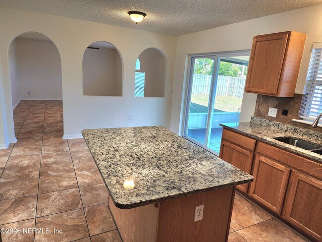 Foto del edificio - 7147 High Bluff Rd