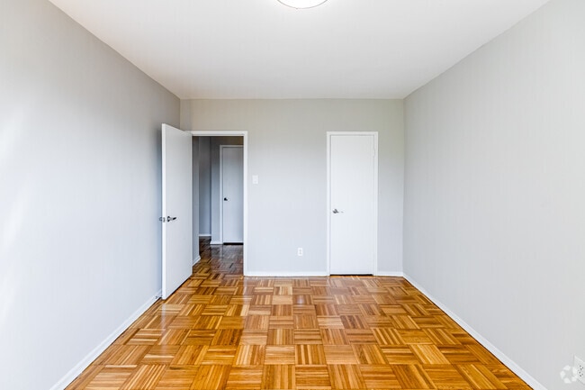 1BR, 1BA - 750SF - Bedroom - Princeton Apartments