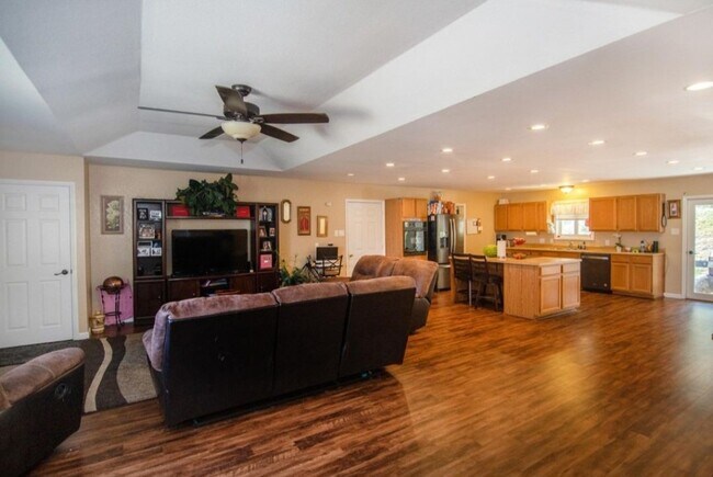 Foto del edificio - 2888 Pine Ridge Dr