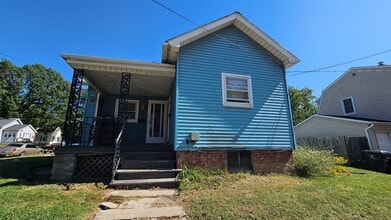 Building Photo - 407 N Clinton St