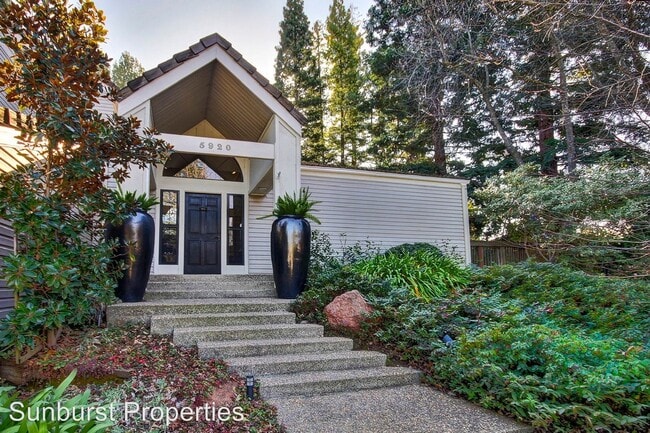 Building Photo - 3 br, 2.5 bath House - 5920 Trajan Dr.