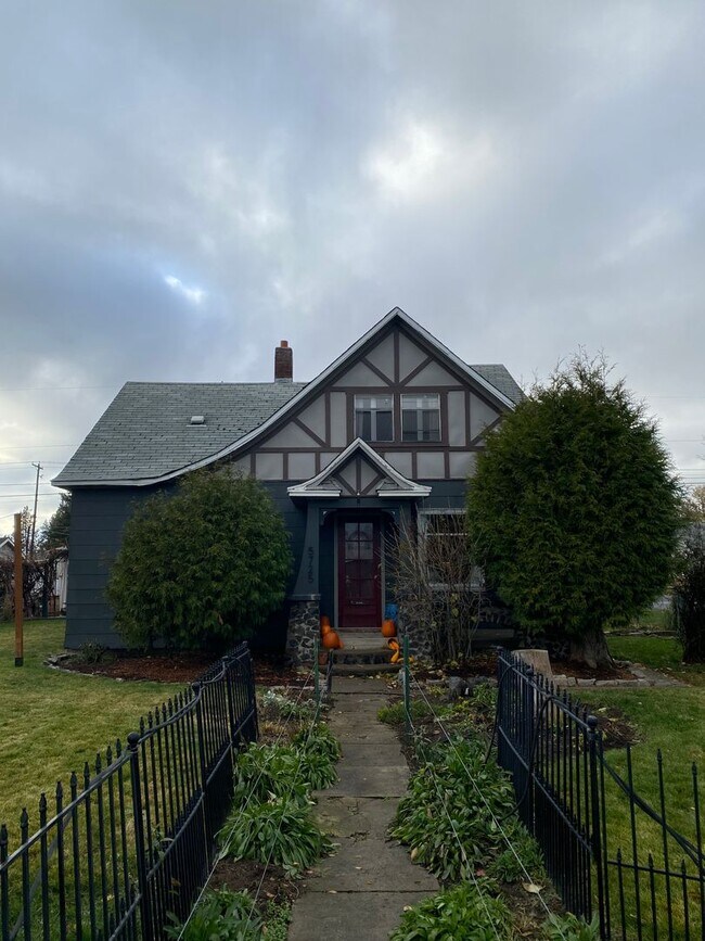 Foto del edificio - Charming 4 Bedroom