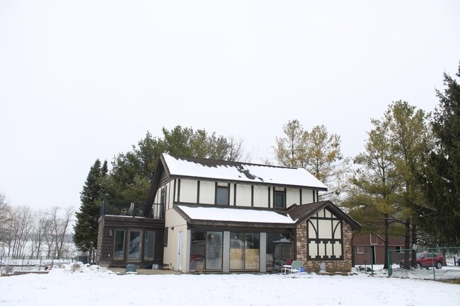 Building Photo - 4585 Homer Rd NW