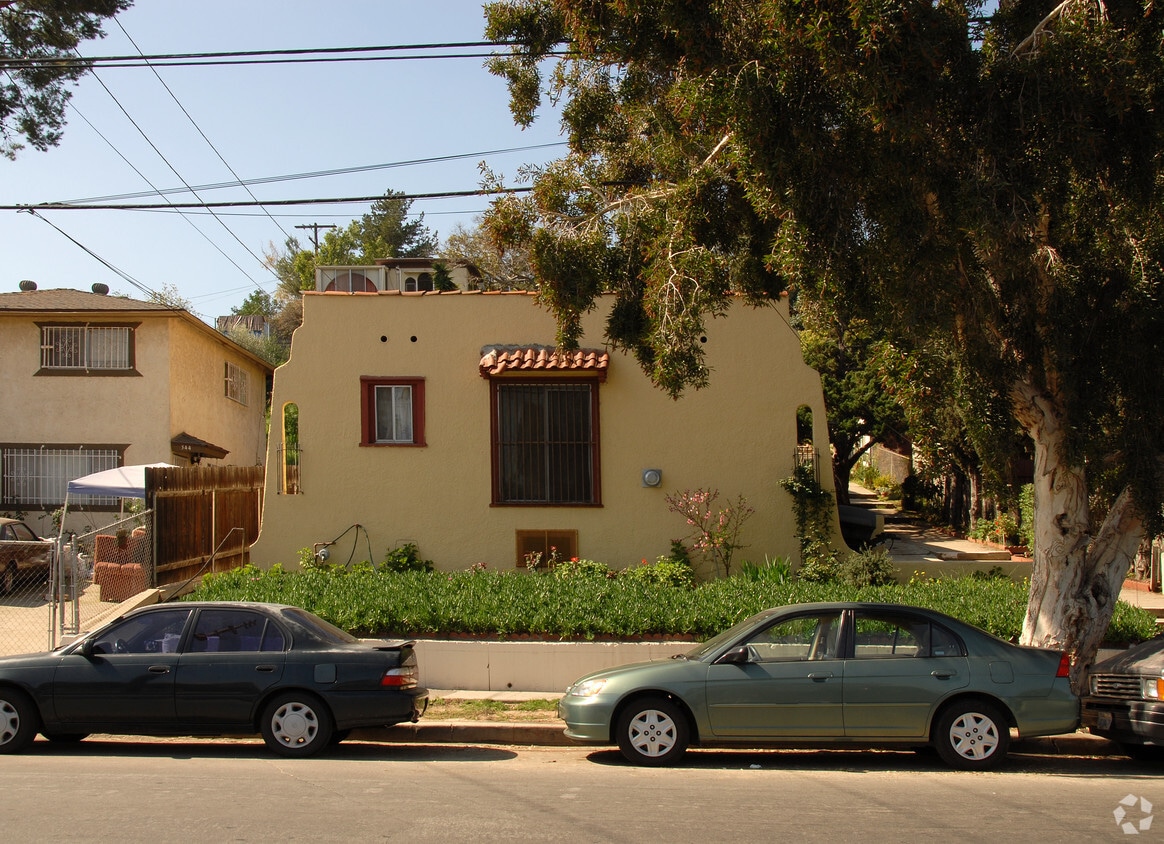 Building Photo - 350-362 N Avenue 61