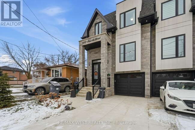 Photo du bâtiment - 922 Fourth St