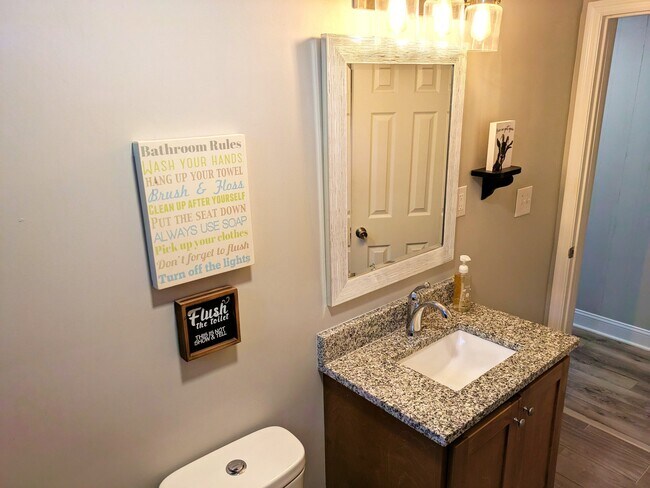 Foto del edificio - 401 Kingwood Dr