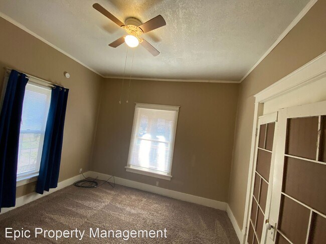 Building Photo - 3 br, 1 bath House - 1105 SW Clay St