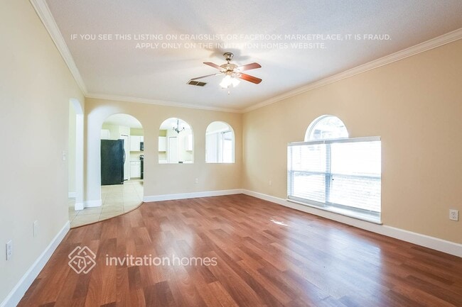 Foto del edificio - 3223 Scenic Woods Dr