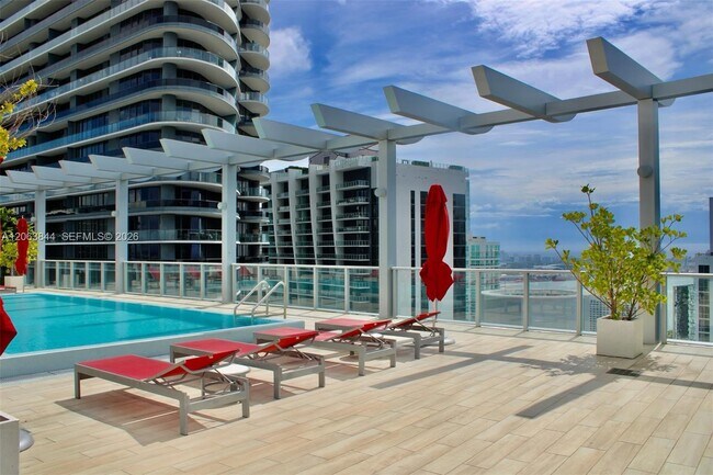 Foto del edificio - 1100 S Miami Ave