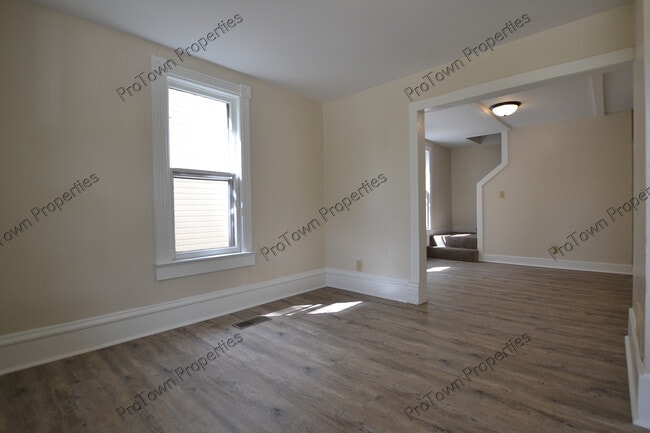 Foto del edificio - 651 N Bluff St