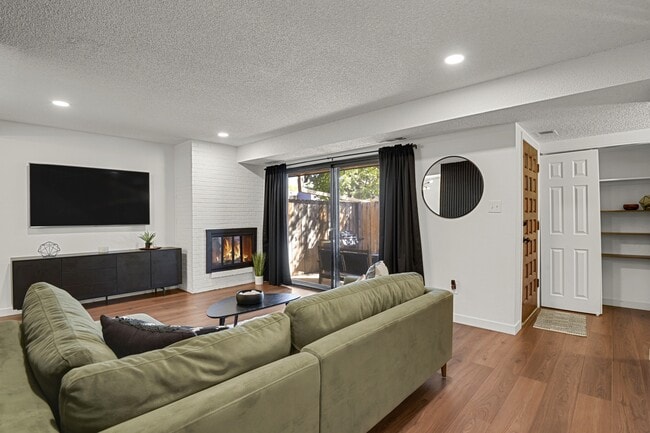 Photo - 7995 E Mississippi Ave House