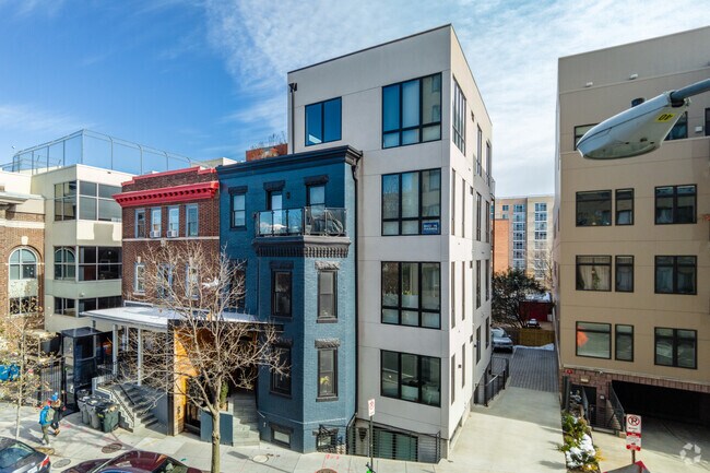 Building Photo - 3043 15th St NW