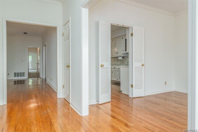 Foto del edificio - 3123 Gatsby Ln