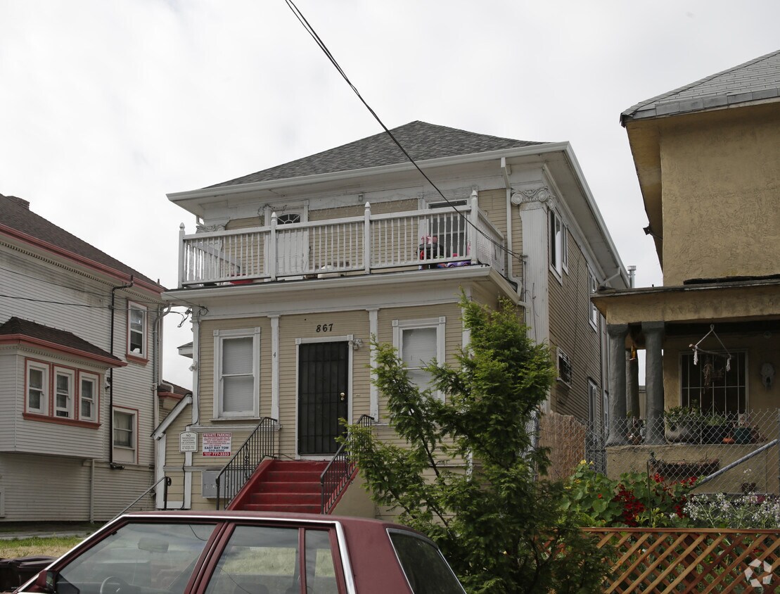 Building Photo - 867 37th St