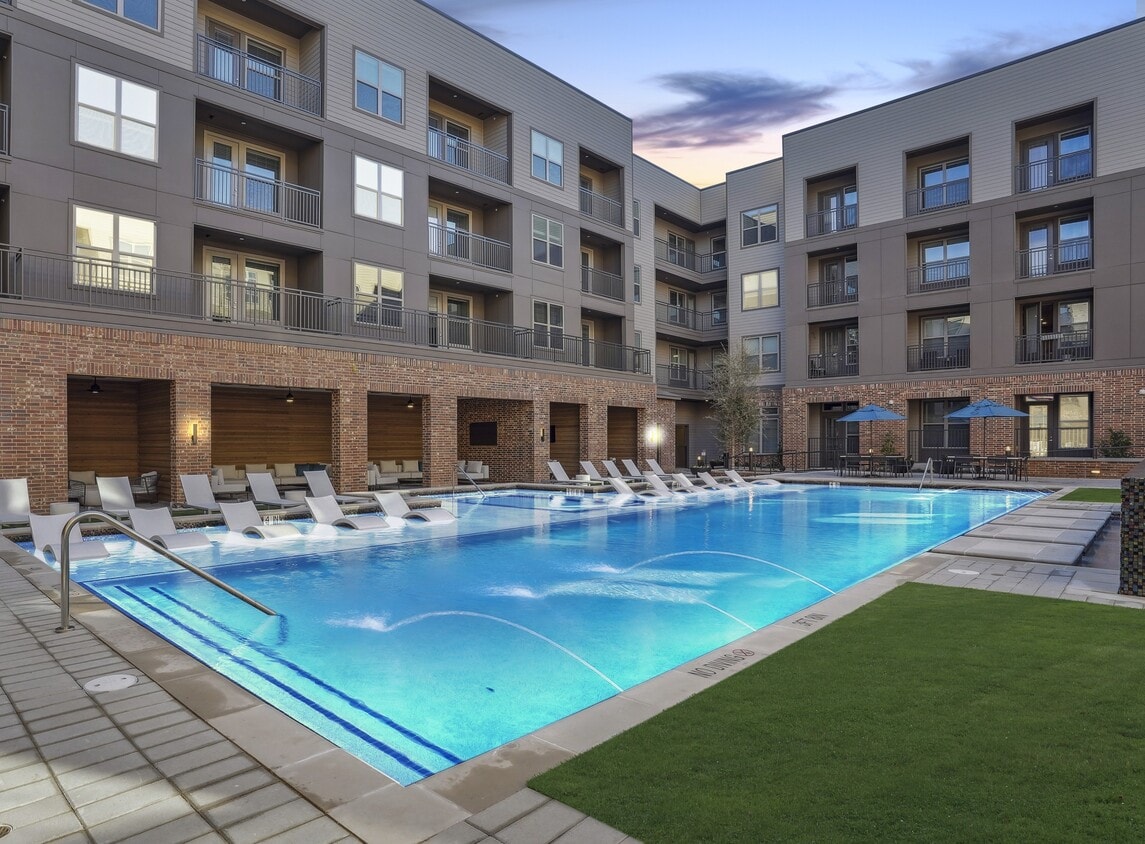 Primary Photo - Westvale