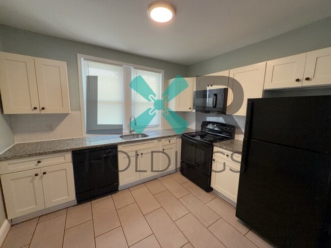 Building Photo - 304 Berbro St