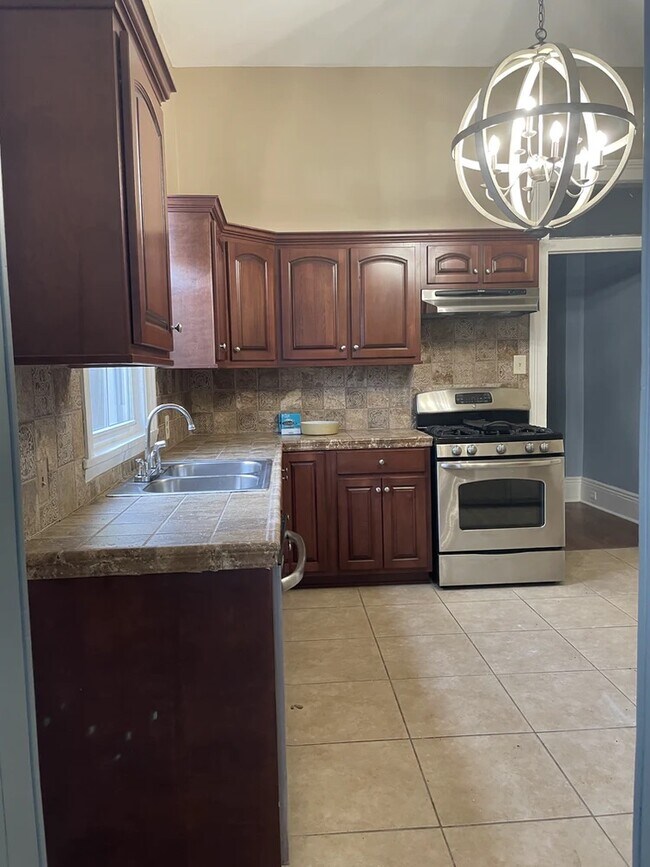 Foto del edificio - 6015 Annunciation St