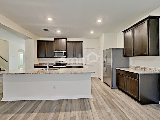 Foto del edificio - 7926 Cactus Plum Drive