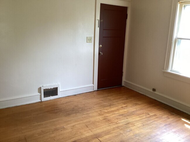 Foto del edificio - 5151 N 54th St