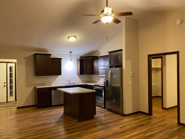 Foto del edificio - 1911 6th Ln SE