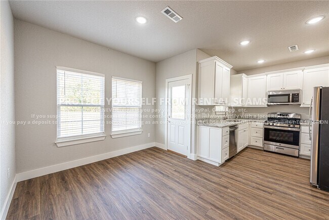 Foto del edificio - 3102 SW Garrison Ln