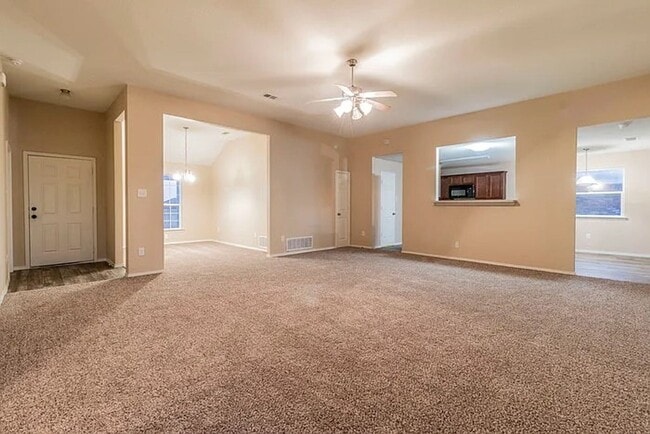 Building Photo - AVAILABLE NOW; APPLY AT OUR WEBSITE TODAY!!