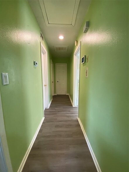 Foto del edificio - 15513 Vonnet St