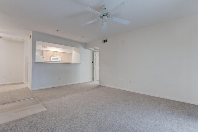 Building Photo - 6955 N Durango Dr