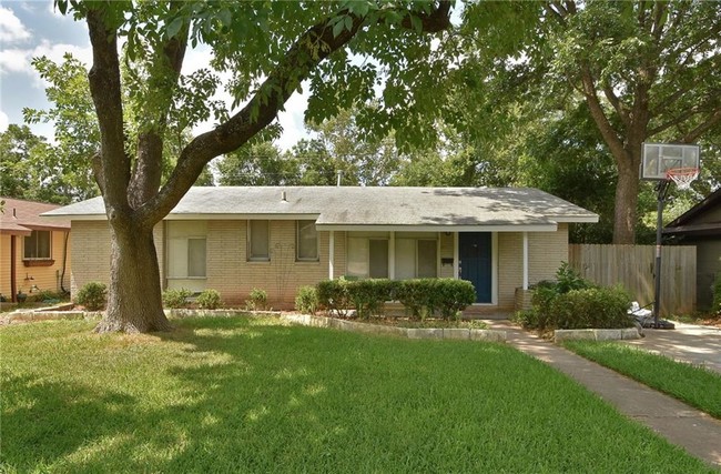 1513 Westmoor Dr Austin Tx 78723 House For Rent In