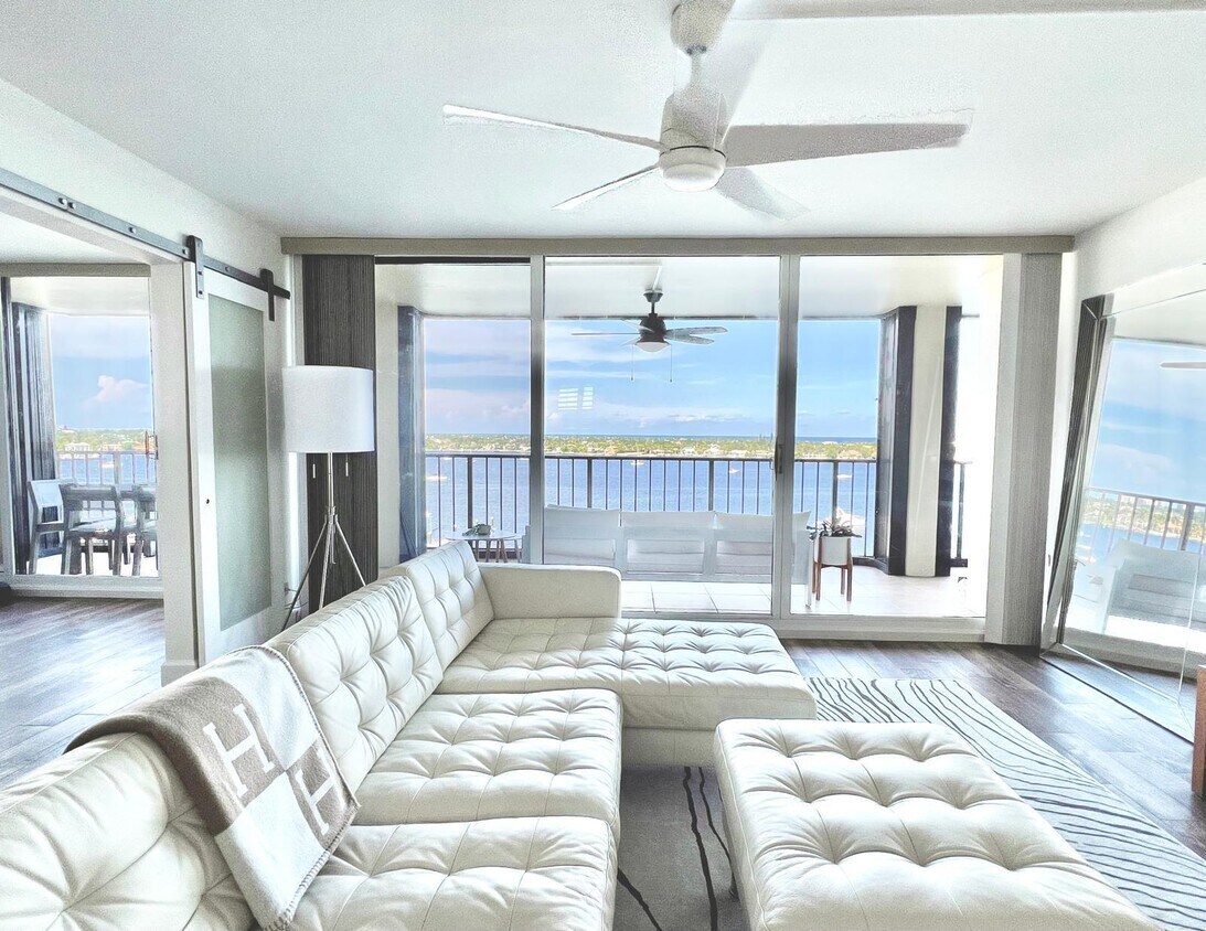 Primary Photo - 132 Lakeshore Dr