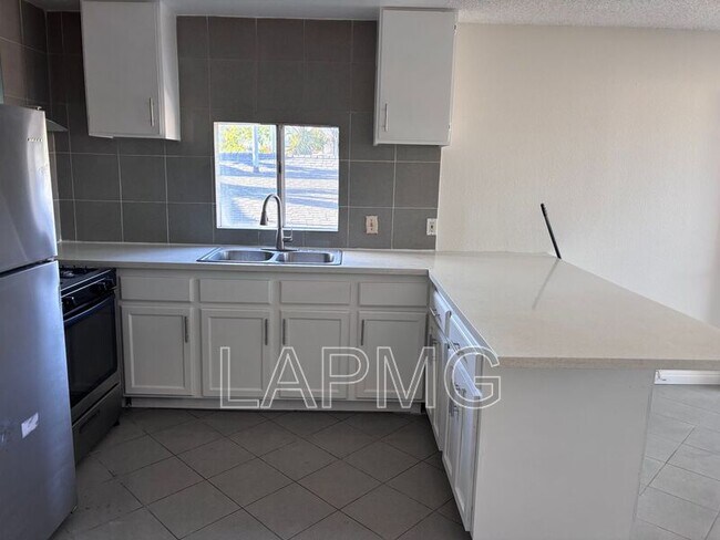 Foto del edificio - 5442-5442 Lemon Grove Ave