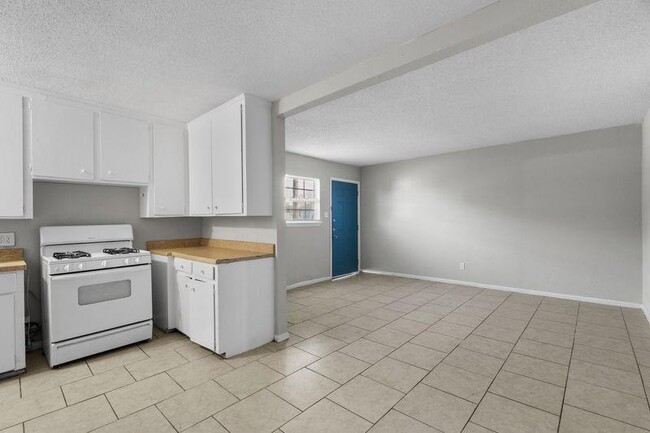 Building Photo - 3501 Avenue M