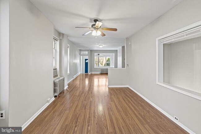 Foto del edificio - 307 Roxborough Ave