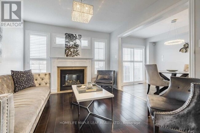 Photo du bâtiment - 84 Atherton Ave