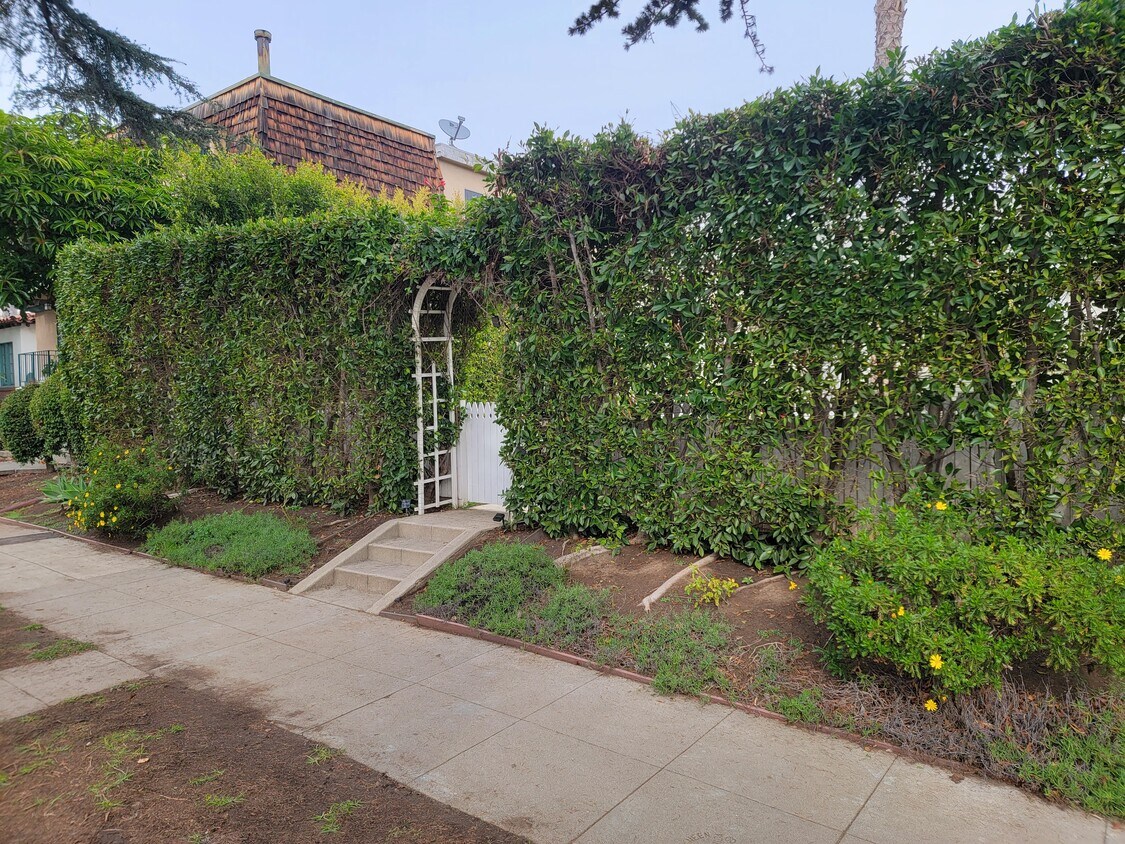 Primary Photo - 1047 9th St