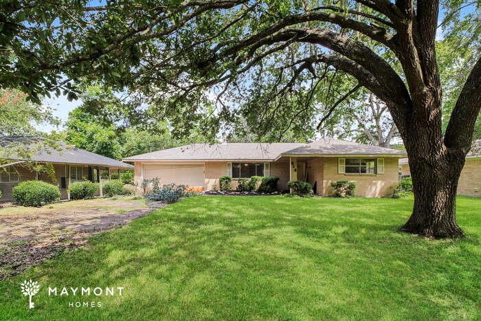 Building Photo - Inviting 3-Bedroom Home