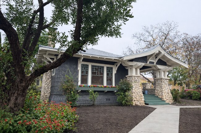 Building Photo - 843 Rigsby Ave