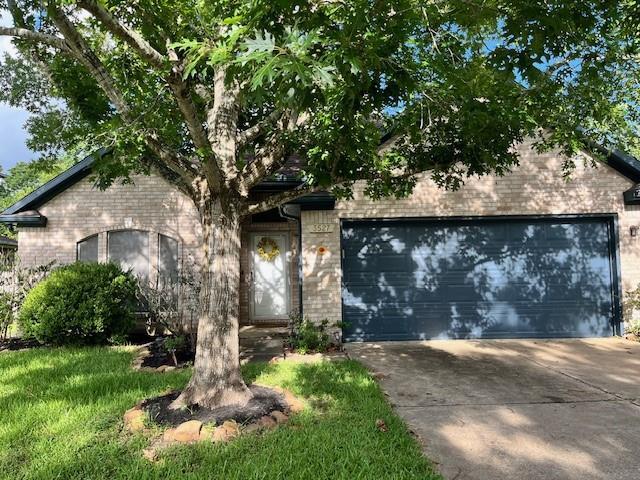 Building Photo - 3527 Riverside Dr
